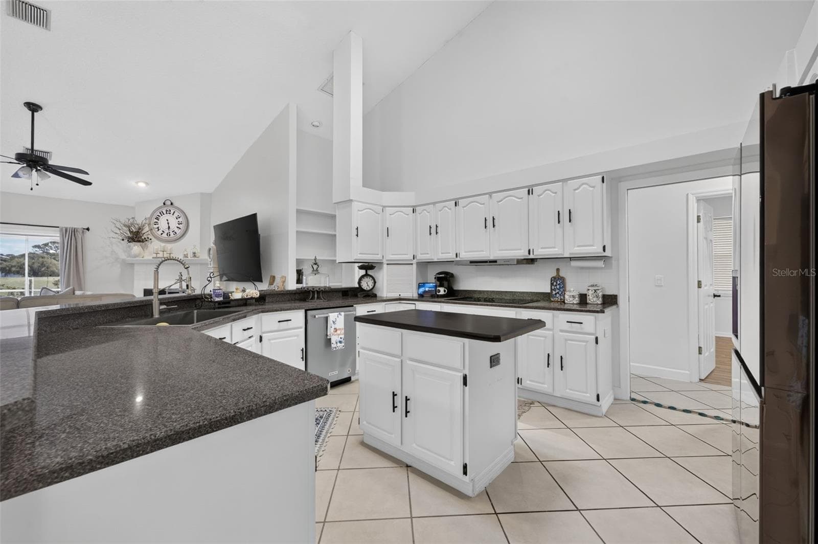 Kitchen - 635 CHOCKTAW STREET, LAKE MARY
