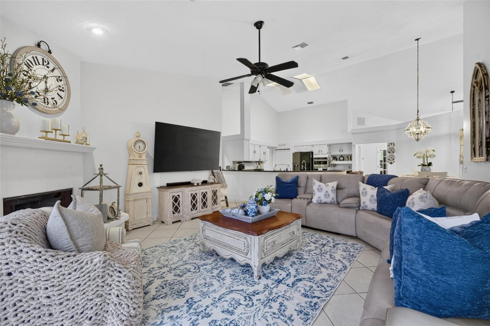 Family Room - 635 CHOCKTAW STREET, LAKE MARY