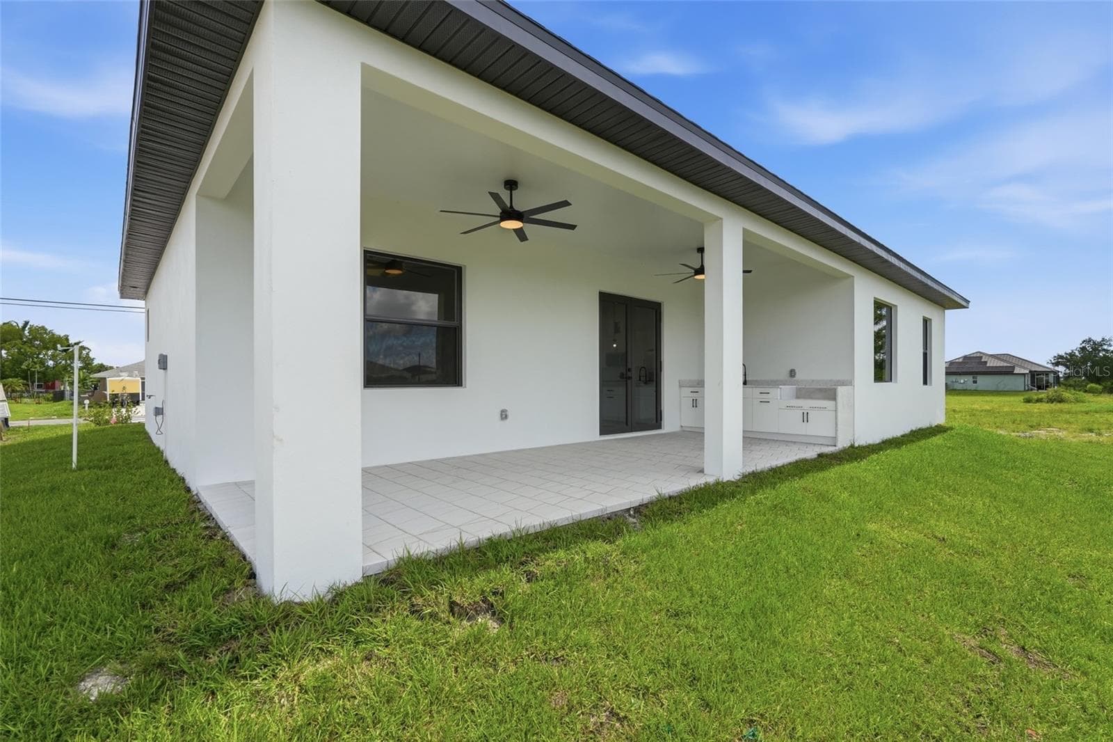 LANAI - 227 NE 15TH ST, CAPE CORAL