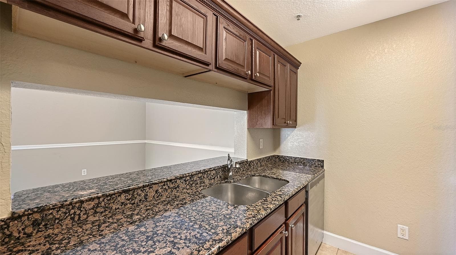 Kitchen Sink, Breakfast Bar, - 4025 CROCKERS LAKE BLVD #22, SARASOTA