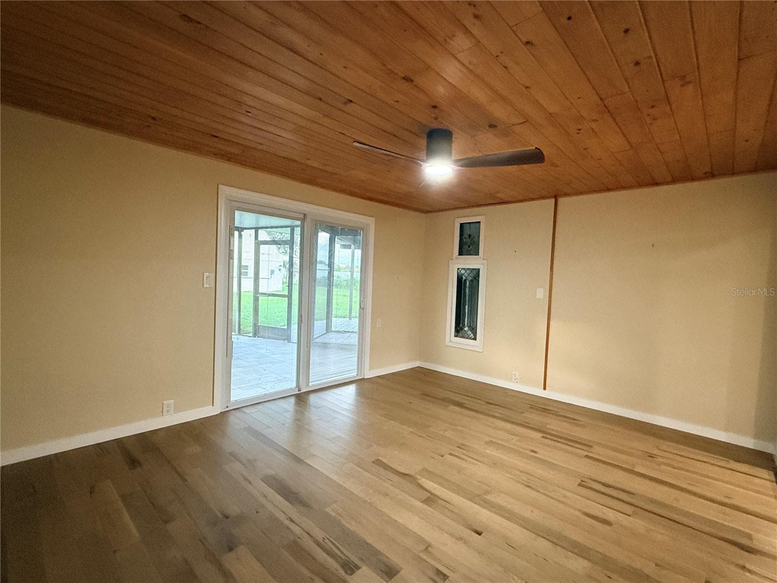 Single Family Residence at 216 CORBETT RD, LITHIA, photo 70 of 101
