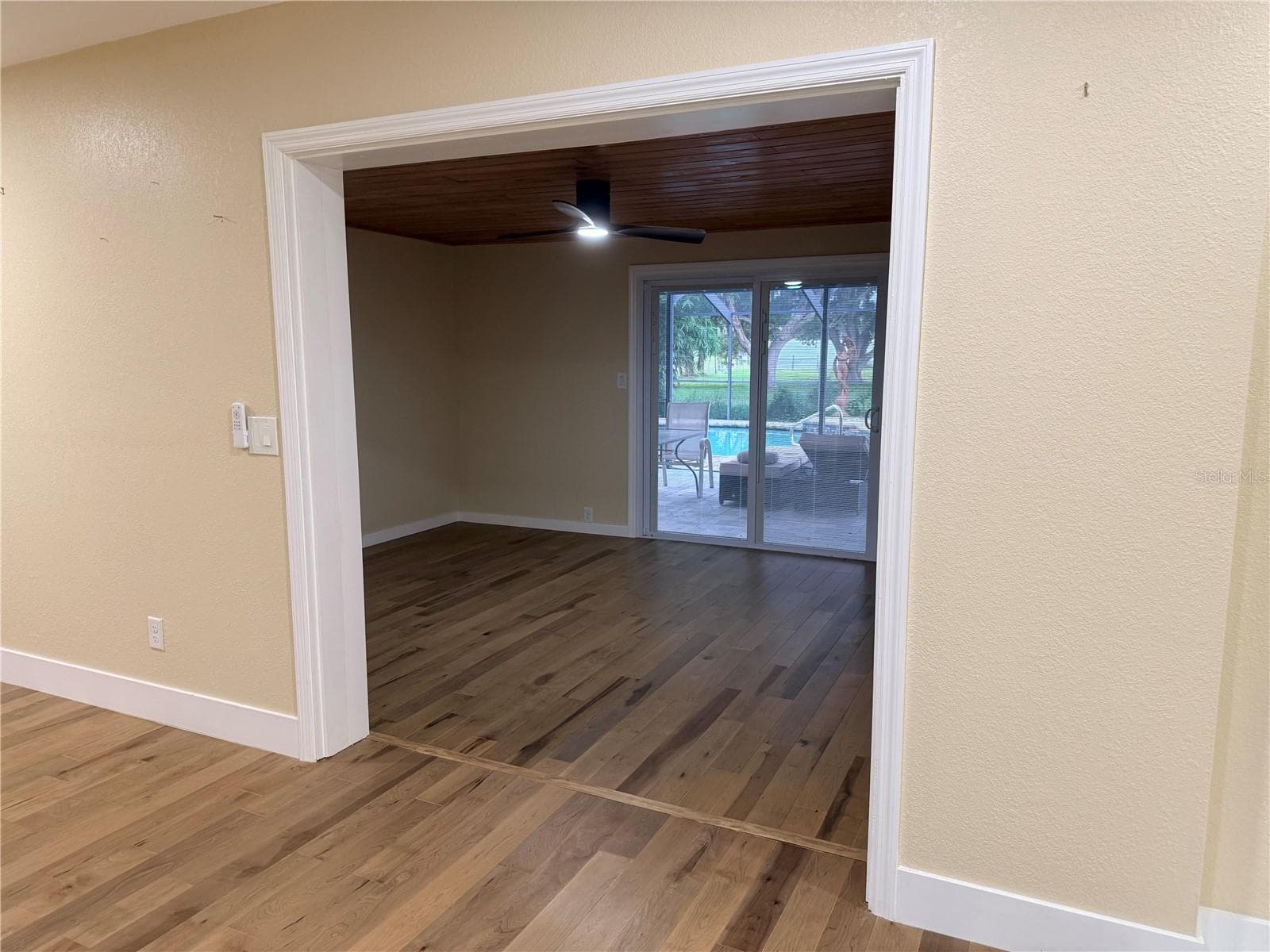 Single Family Residence at 216 CORBETT RD, LITHIA, photo 72 of 101