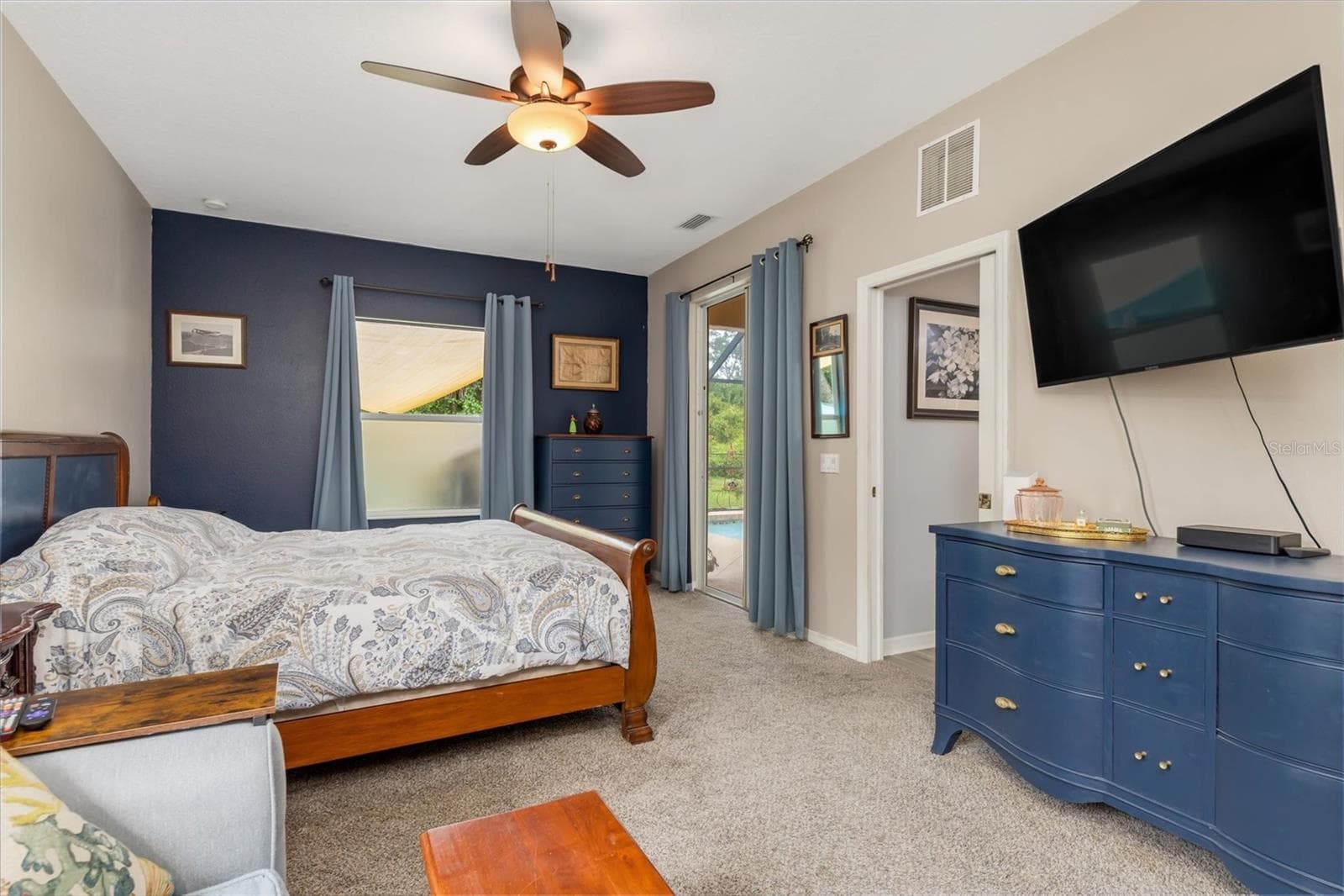 Primary bedroom - 2434 BISMARCK RD, NORTH PORT