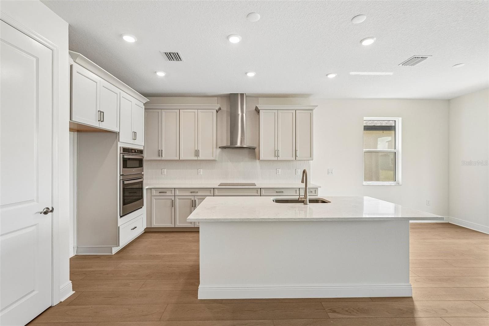 Single Family Residence at 9250 DEEP HORIZON LOOP, PARRISH, photo 4 of 25