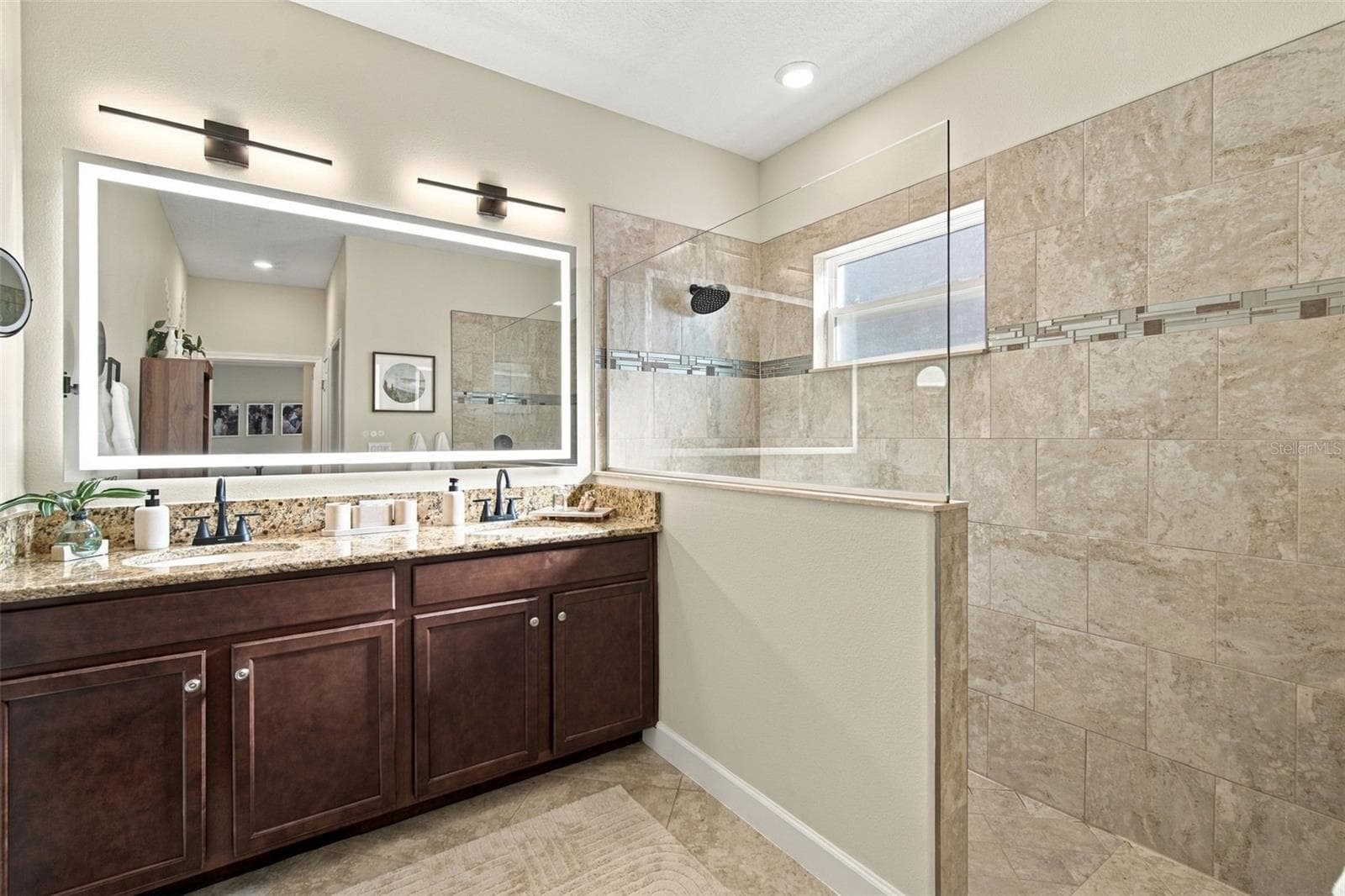 Single Family Residence at 11967 CINNAMON FERN DR, RIVERVIEW, photo 46 of 85