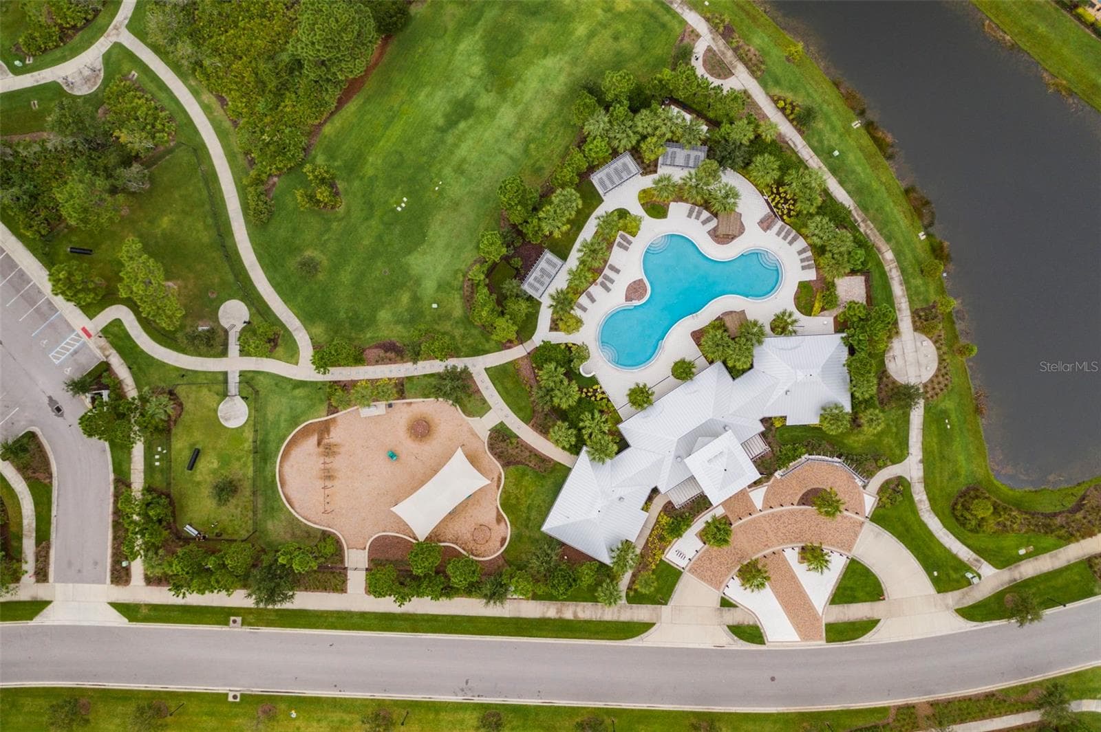 Single Family Residence at 11967 CINNAMON FERN DR, RIVERVIEW, photo 69 of 85