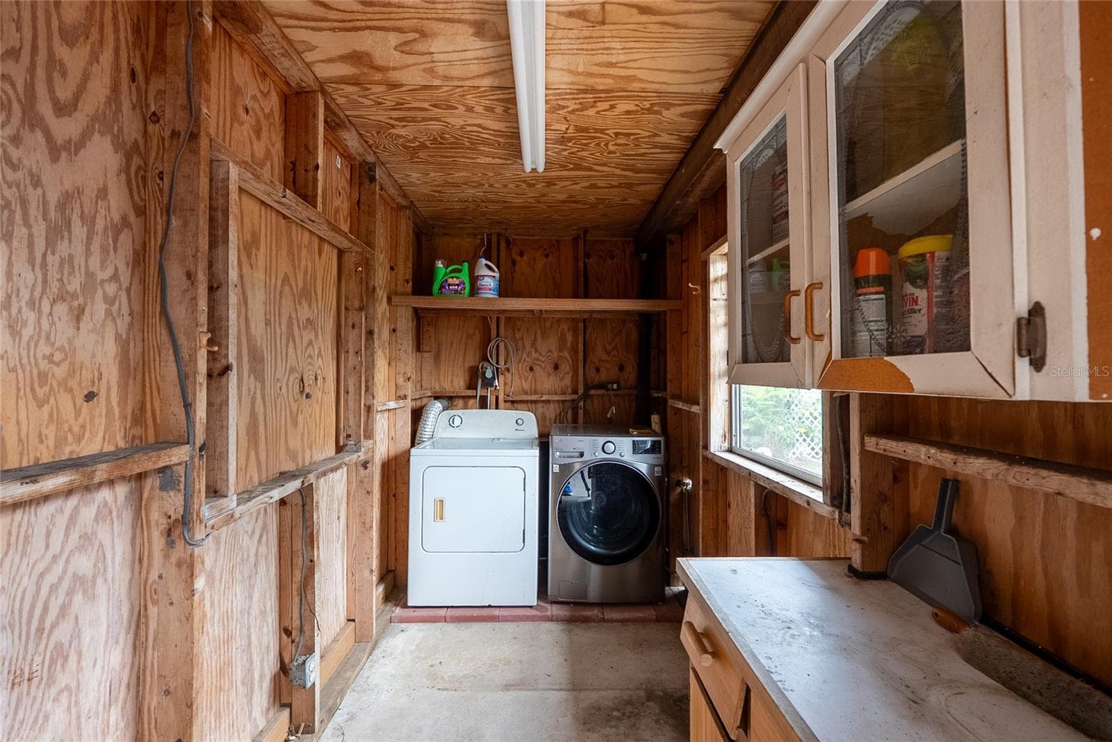 Laundry Room - 6443 NE COUNTY ROAD 660, ARCADIA
