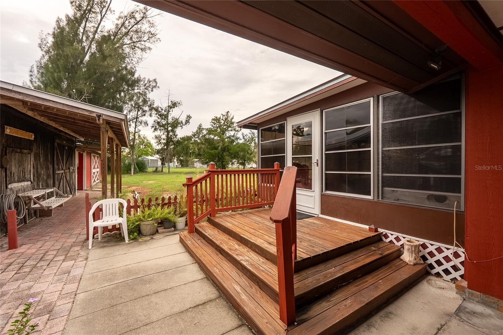 Back Porch - 6443 NE COUNTY ROAD 660, ARCADIA
