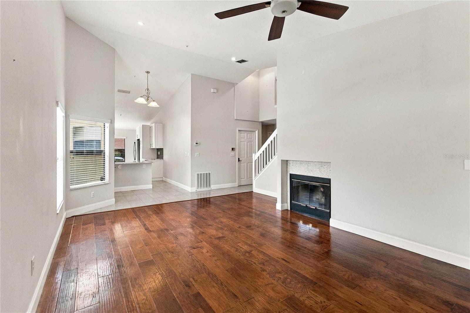 Townhouse at 287 CURLEW CIR, ALTAMONTE SPRINGS, photo 8 of 39