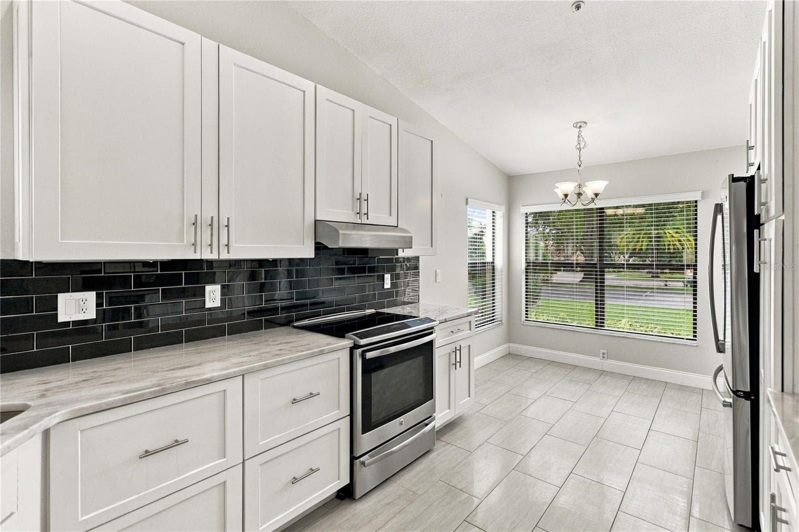 Townhouse at 287 CURLEW CIR, ALTAMONTE SPRINGS, photo 10 of 39