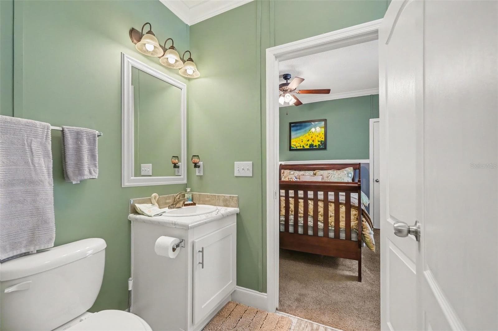 Jack & Jill 2nd bathroom - 4943 E STAGE COACH TRL, FLORAL CITY
