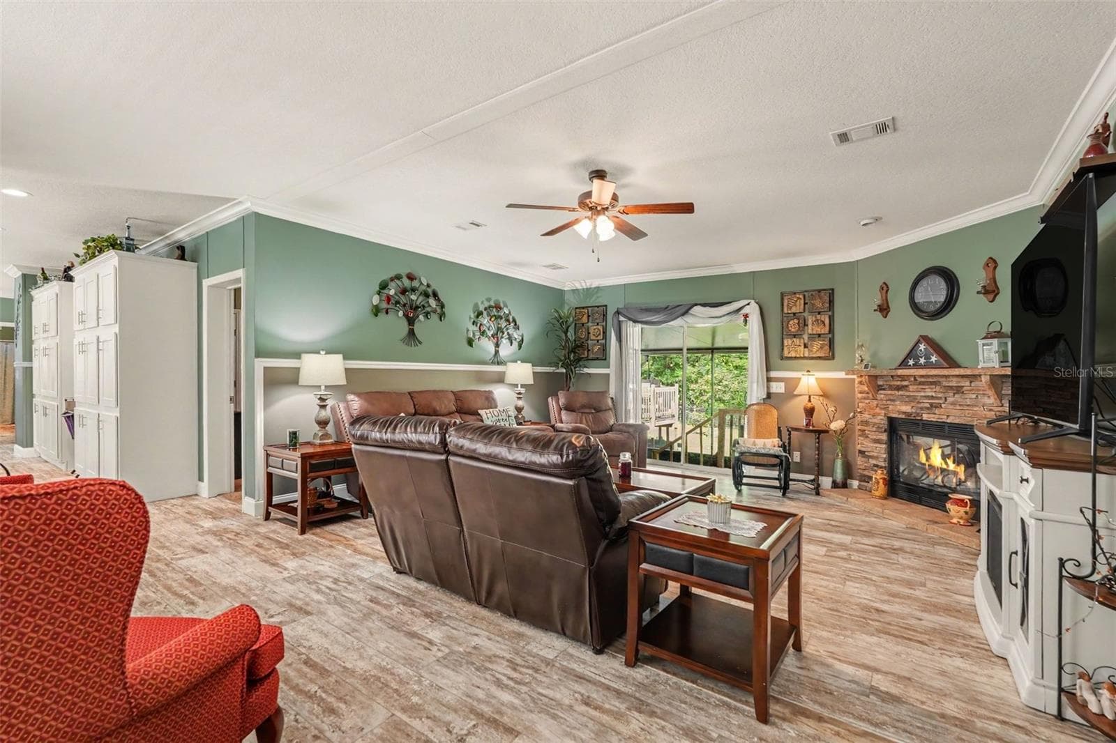 Living room - 4943 E STAGE COACH TRL, FLORAL CITY