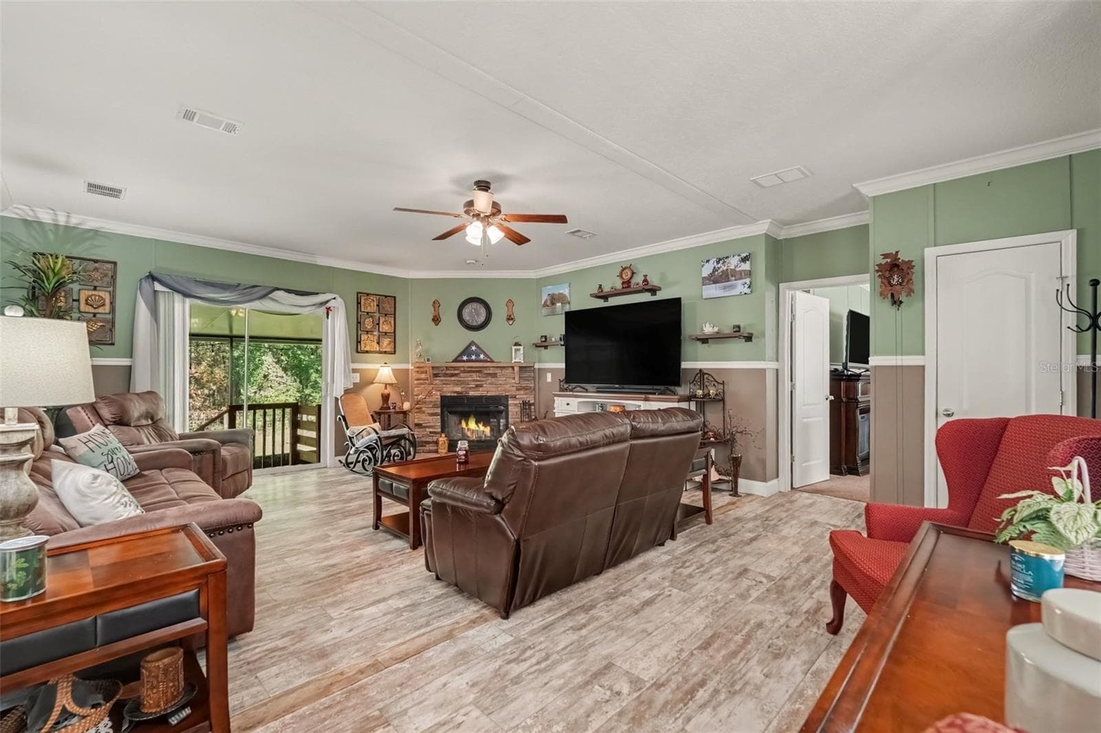 Living room - 4943 E STAGE COACH TRL, FLORAL CITY