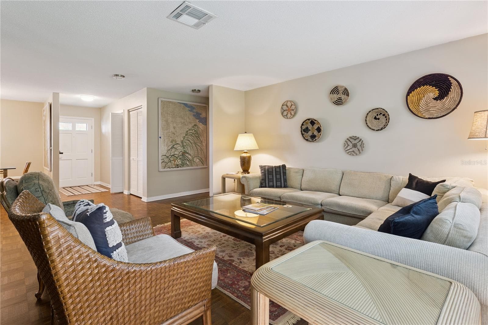 Formal living room with beautiful parquet floors. - 1325 OVERLOOK DR, MOUNT DORA