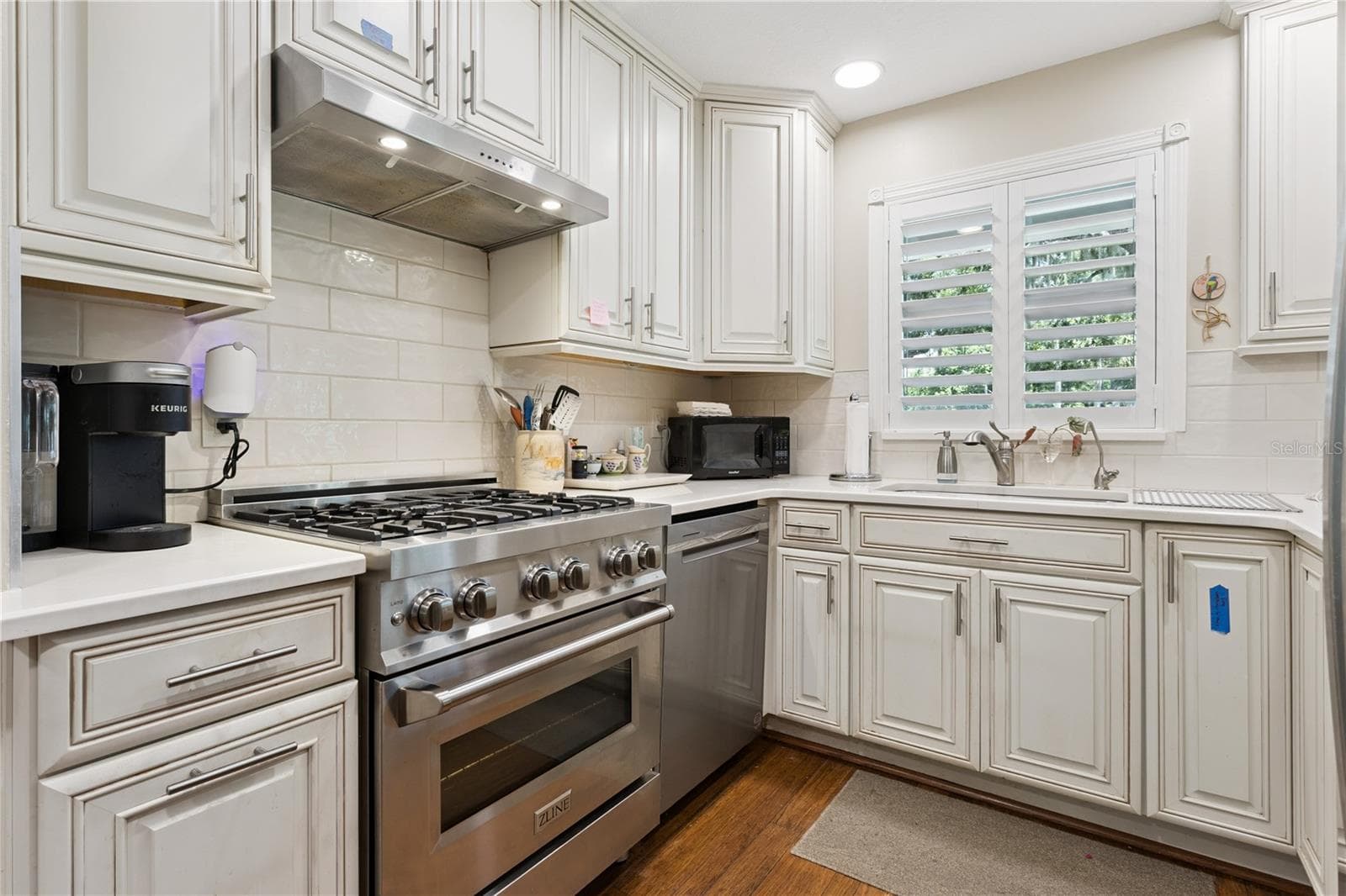Single Family Residence at 1325 OVERLOOK DR, MOUNT DORA, photo 13 of 49