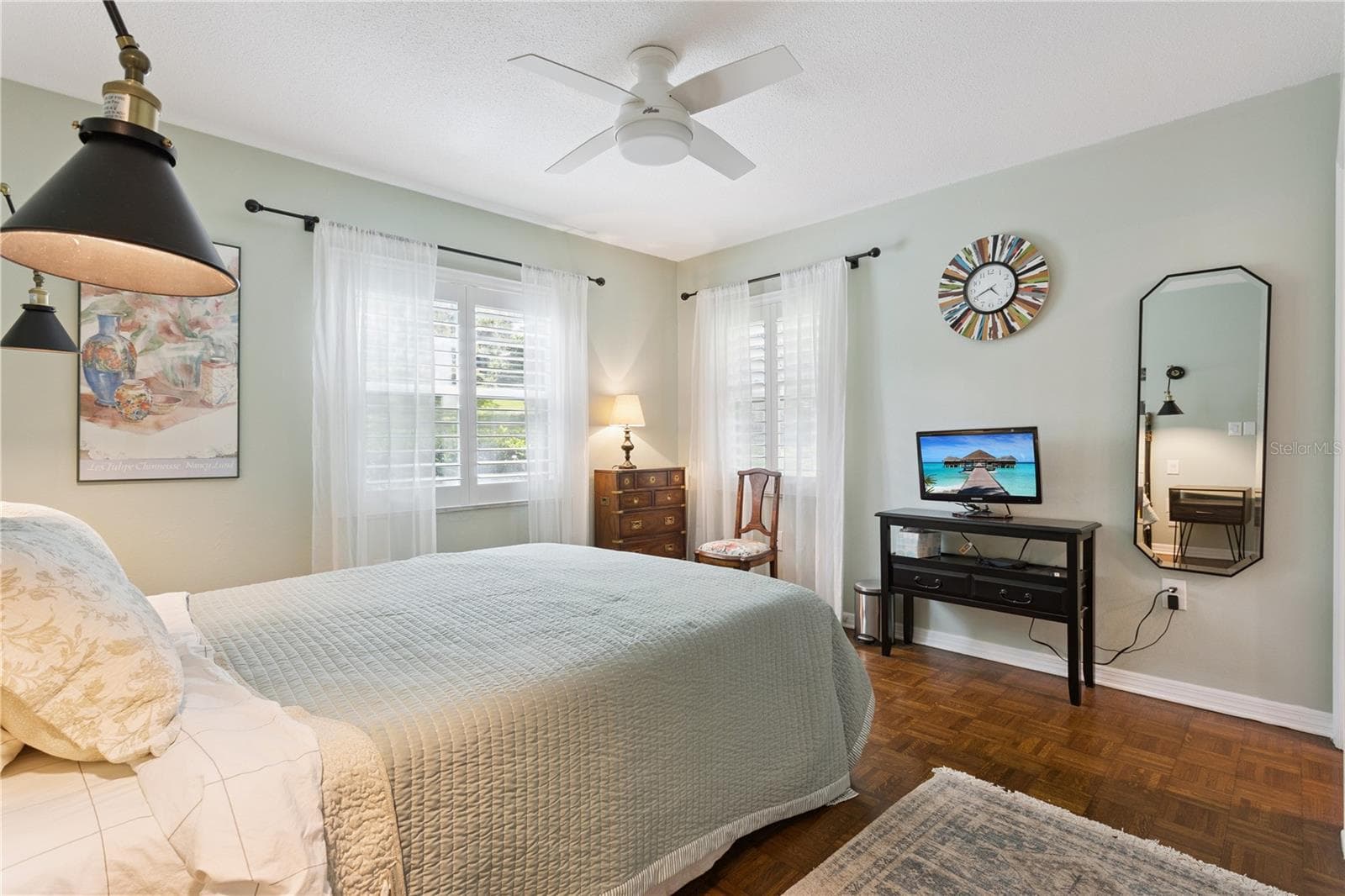 Primary bedroom sith en-suite bath - 1325 OVERLOOK DR, MOUNT DORA
