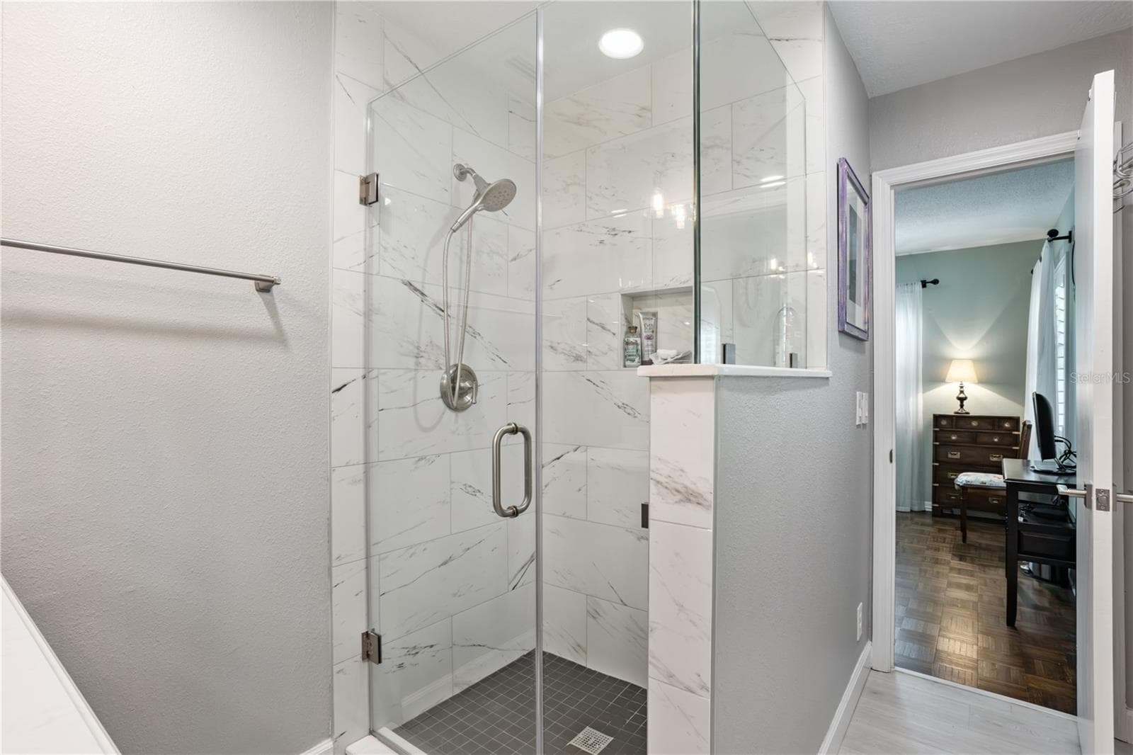 Primary bath - 1325 OVERLOOK DR, MOUNT DORA