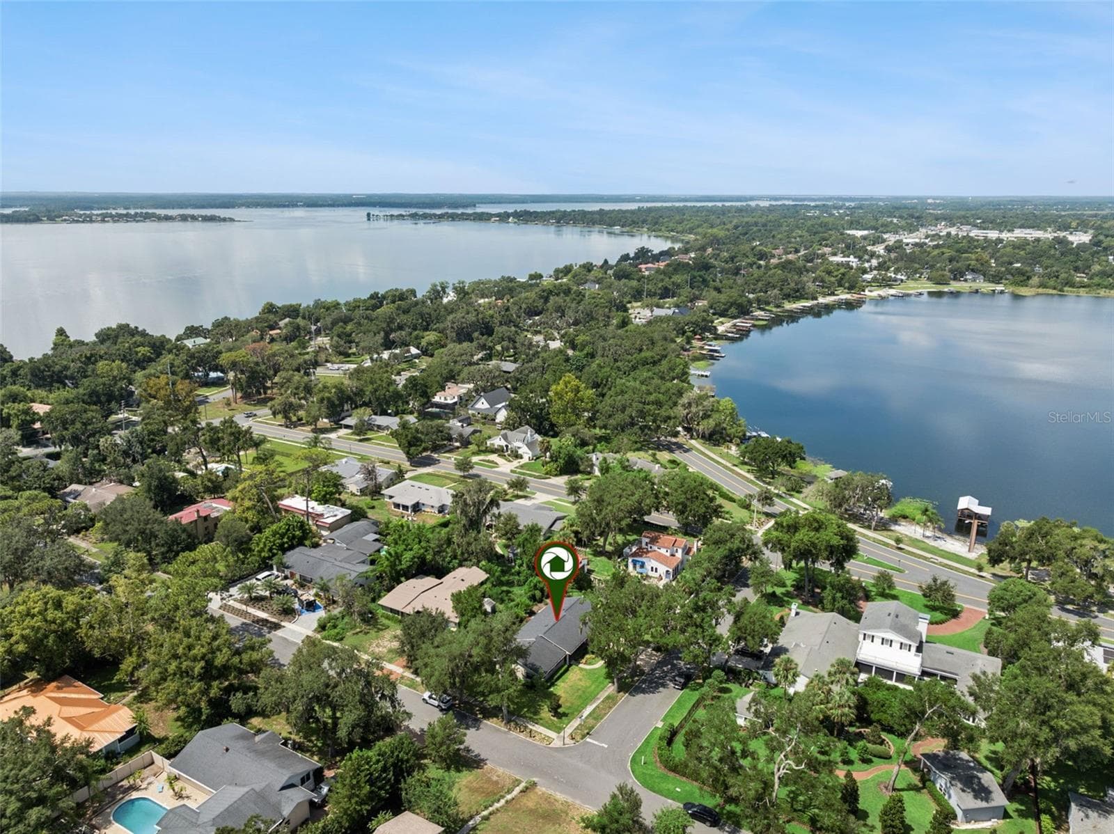 Single Family Residence at 1325 OVERLOOK DR, MOUNT DORA, photo 42 of 49