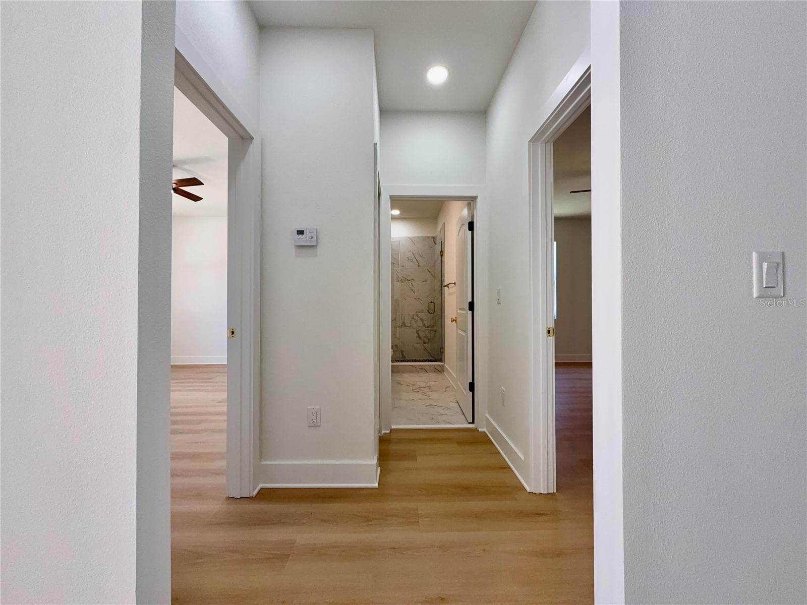 Single Family Residence at 707 W COUNTRY CLUB DR, TAMPA, photo 27 of 35