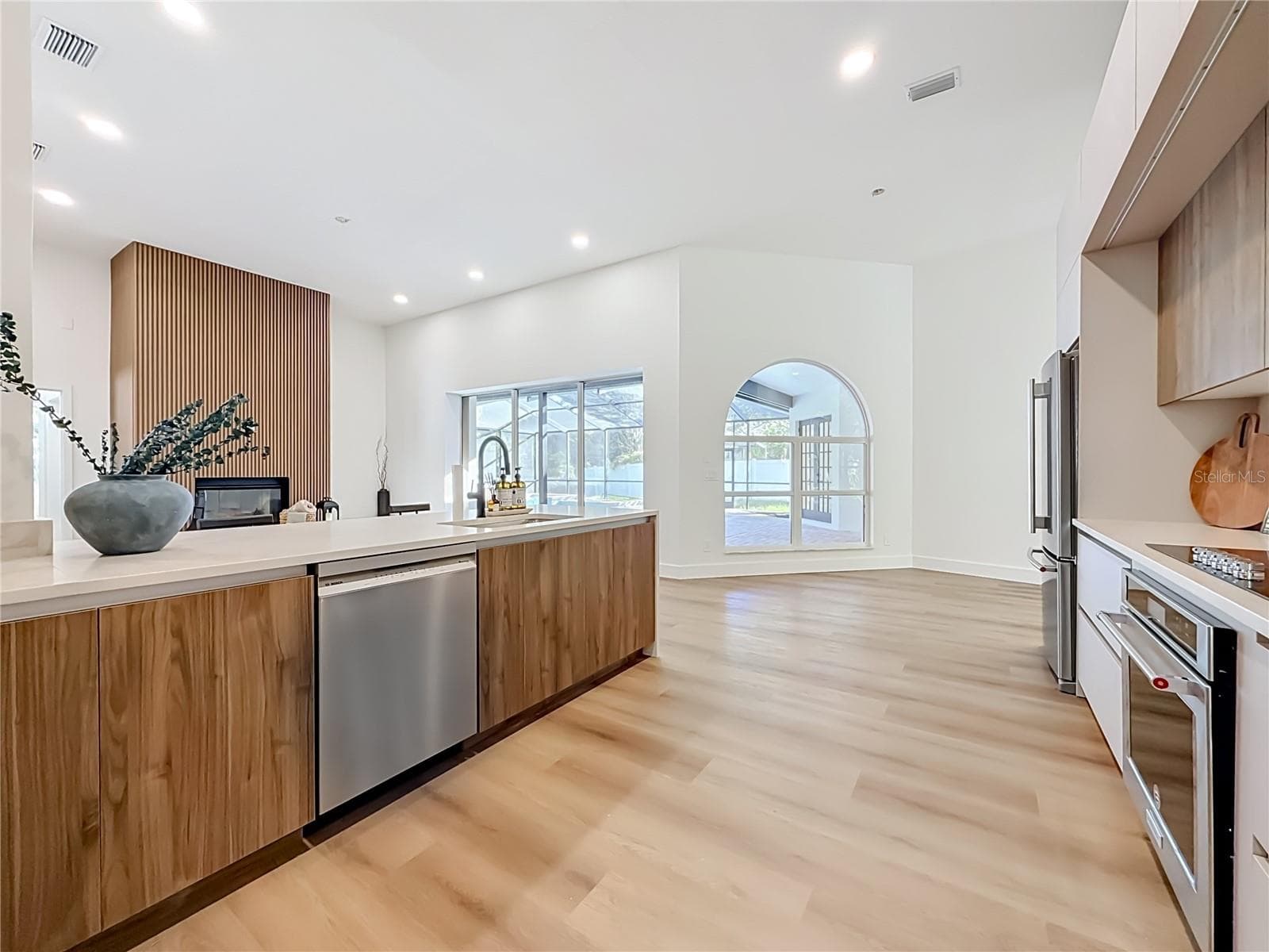 Single Family Residence at 7210 WAREHAM DR, TAMPA, photo 23 of 73