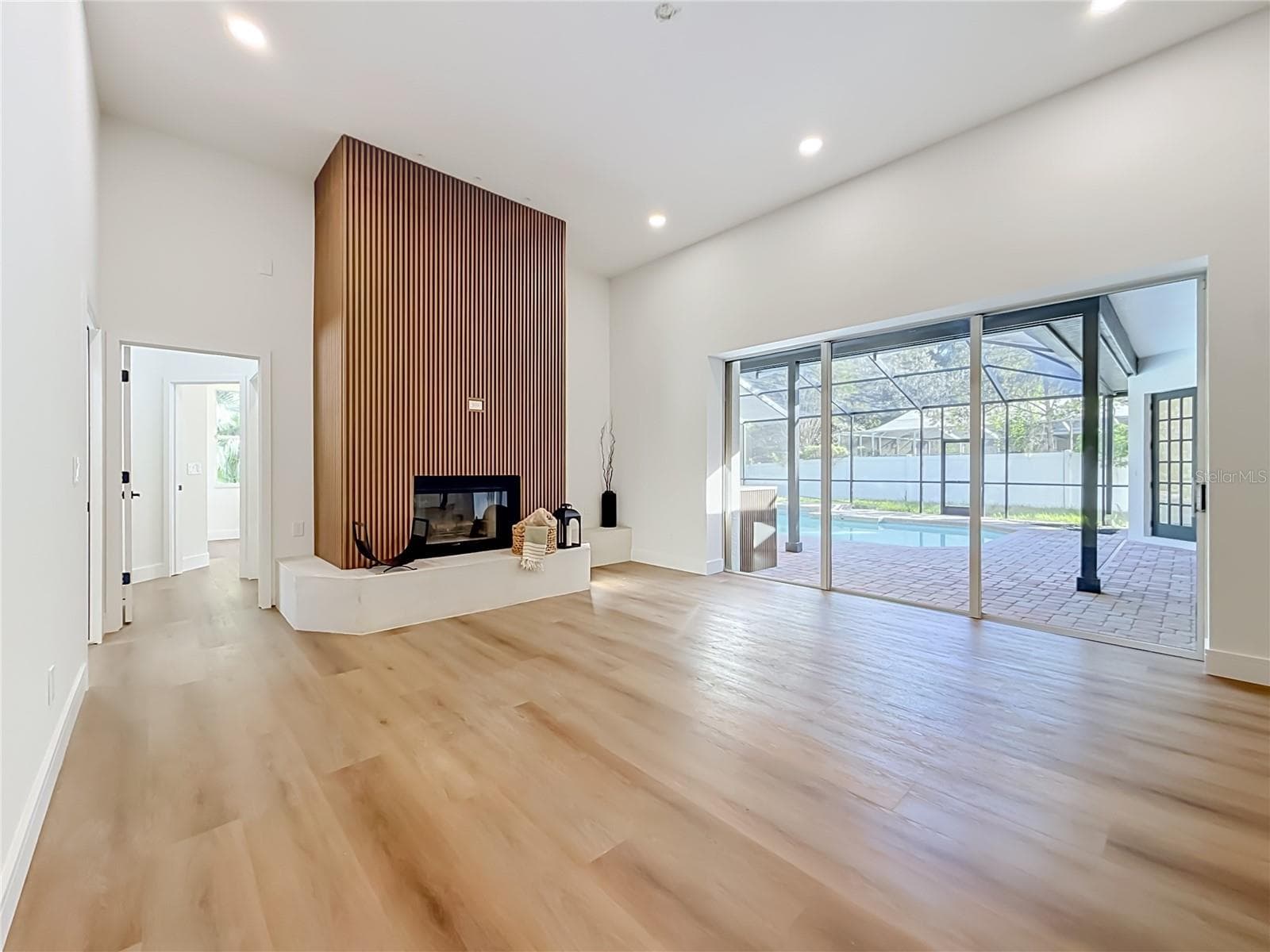 Single Family Residence at 7210 WAREHAM DR, TAMPA, photo 26 of 73