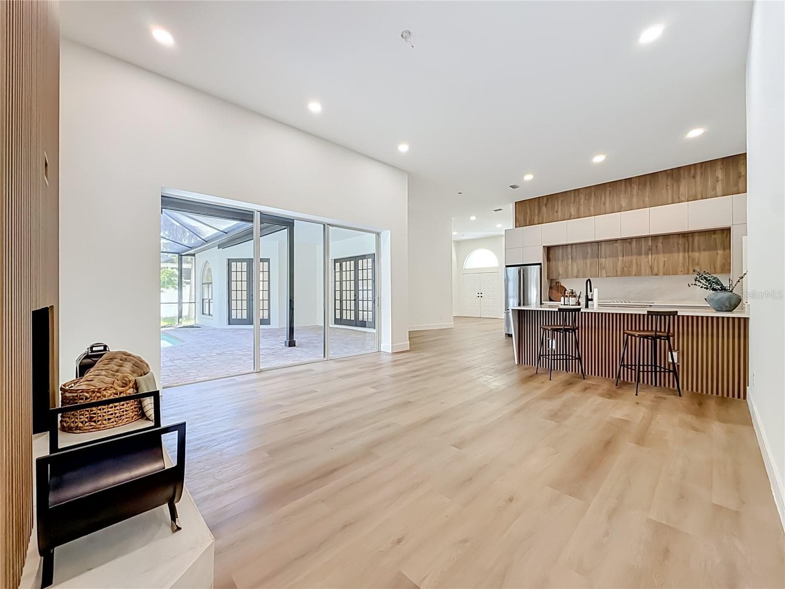 Single Family Residence at 7210 WAREHAM DR, TAMPA, photo 29 of 73