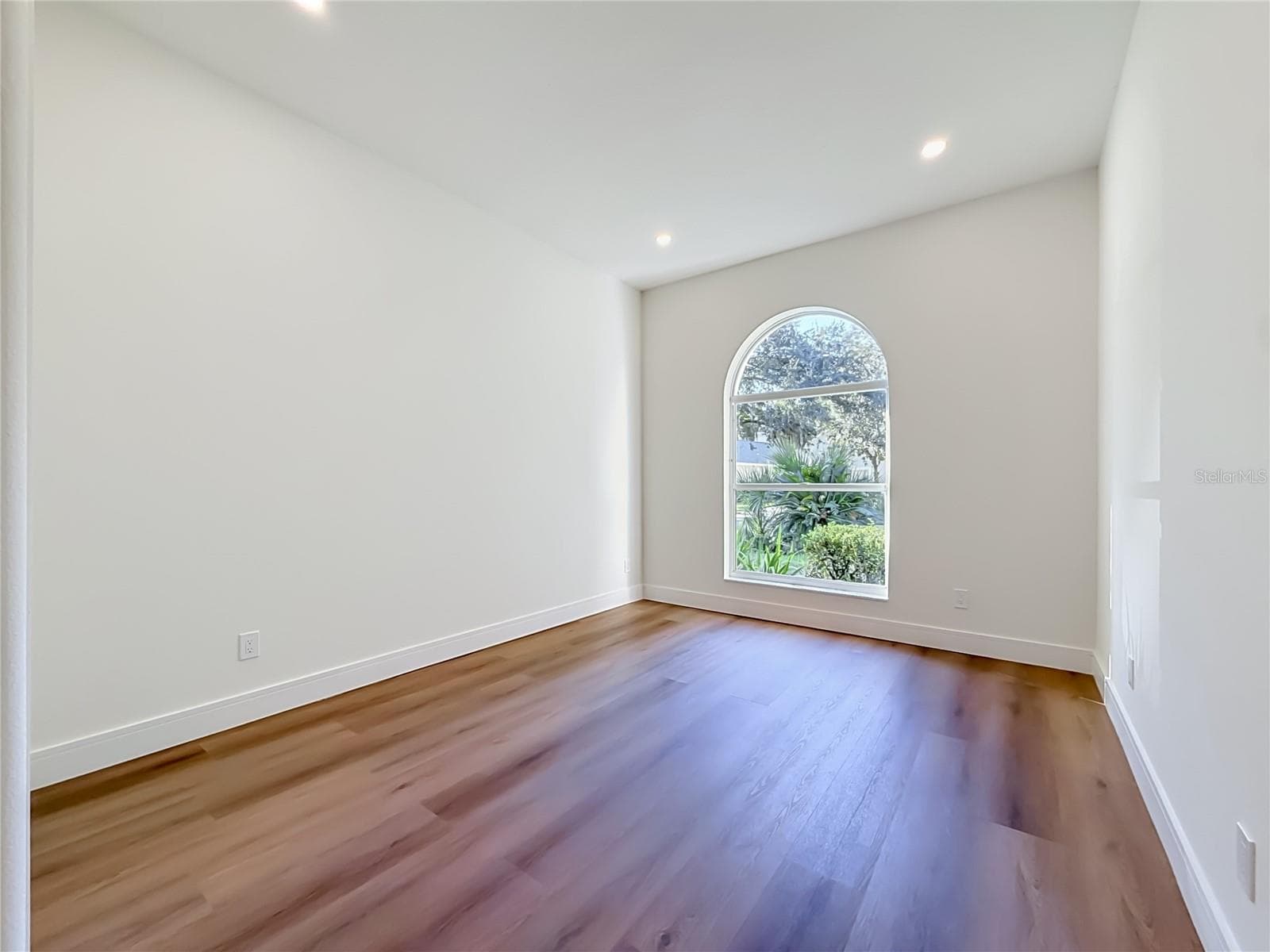 Single Family Residence at 7210 WAREHAM DR, TAMPA, photo 30 of 73