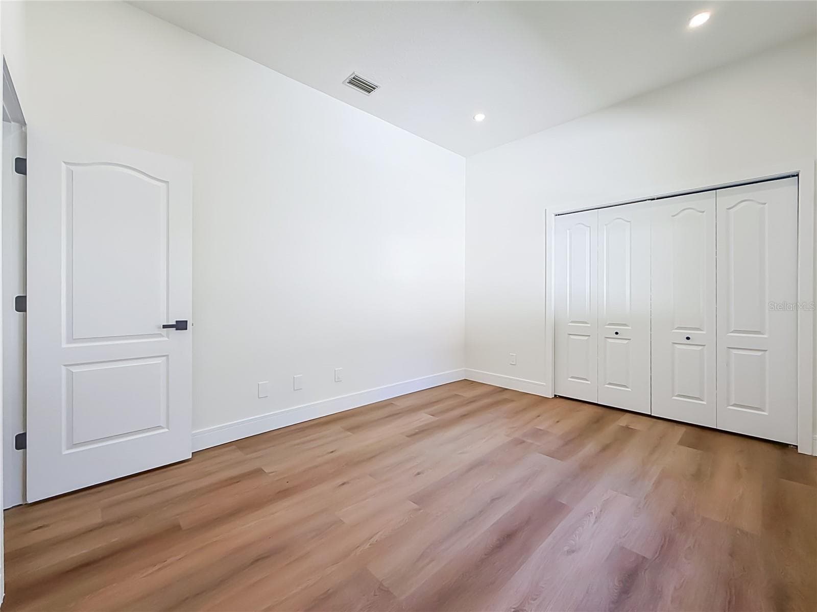 Single Family Residence at 7210 WAREHAM DR, TAMPA, photo 44 of 73