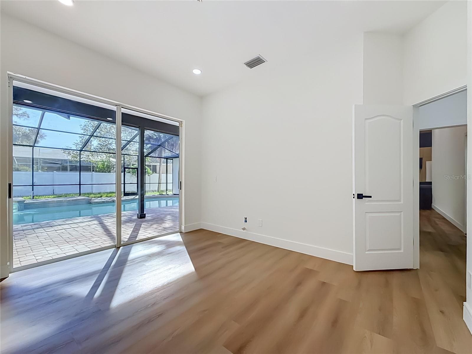 Single Family Residence at 7210 WAREHAM DR, TAMPA, photo 53 of 73