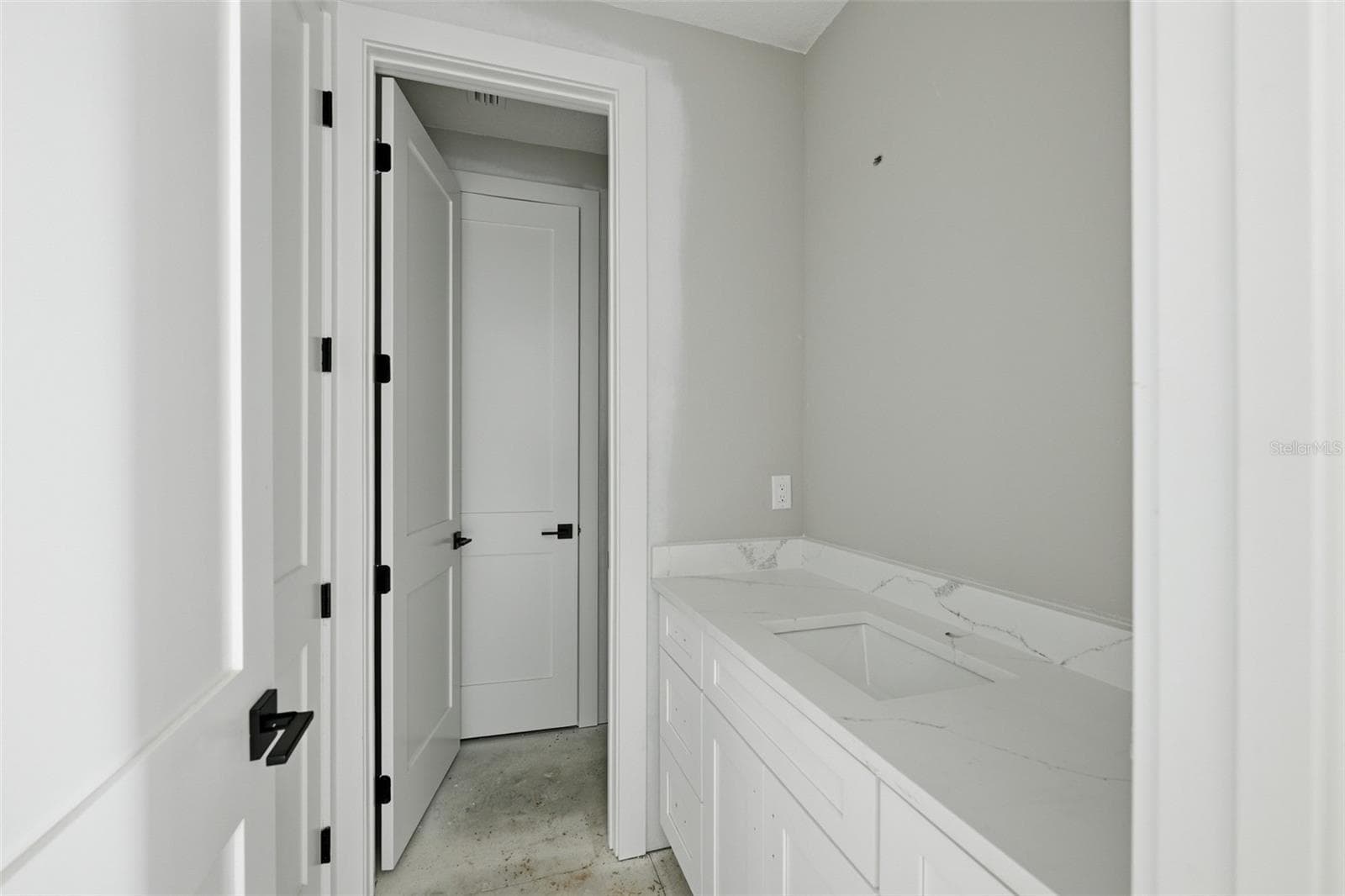 Single Family Residence at 6705 S HIMES AVE, TAMPA, photo 17 of 26