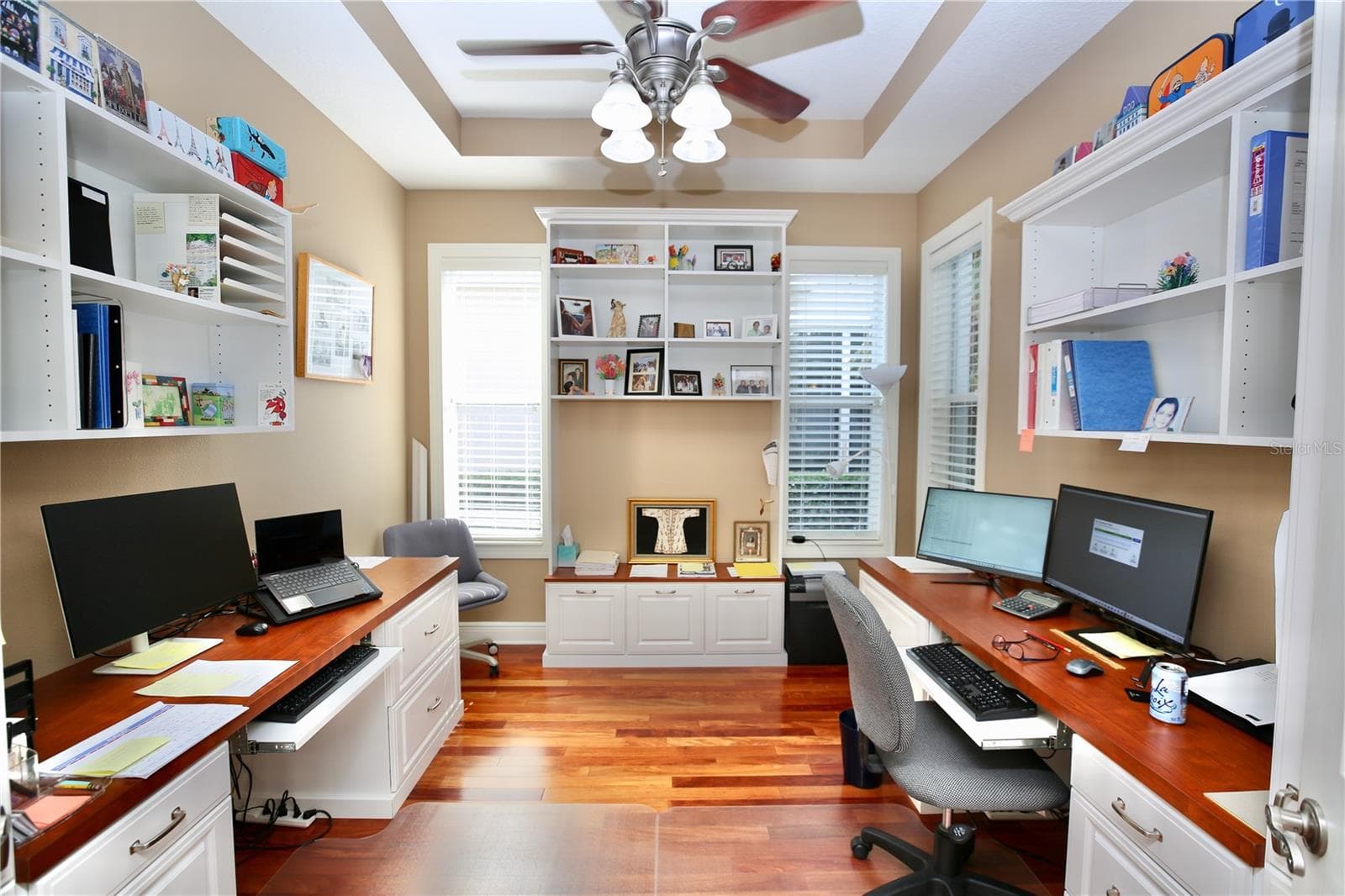 OFFICE/DEN - 14824 TUDOR CHASE DR, TAMPA