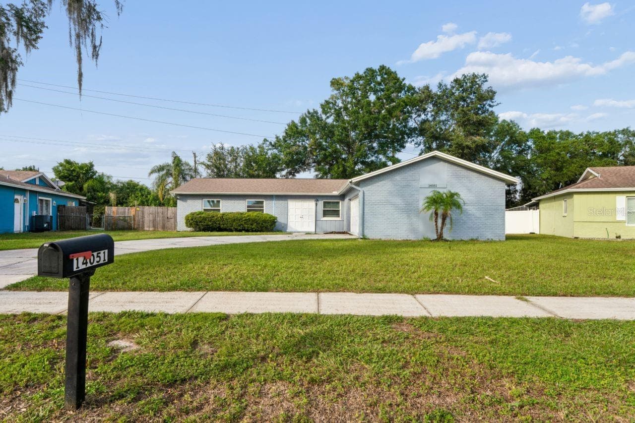 14051 BRIARDALE LN