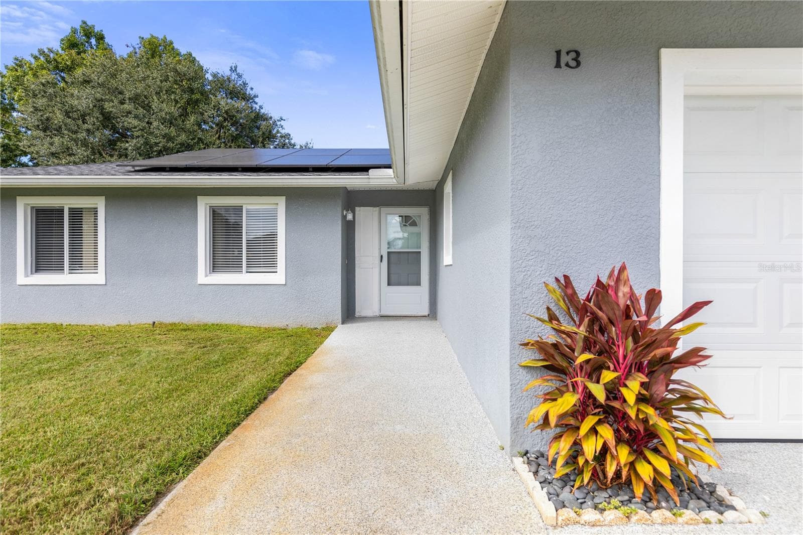 Single Family Residence at 13 BELLEAIRE DR, PALM COAST, photo 2 of 47