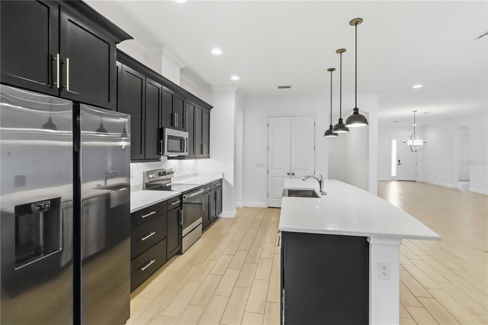 Single Family Residence at 4028 SALIDA DELSOL DR, SUN CITY CENTER, photo 12 of 47