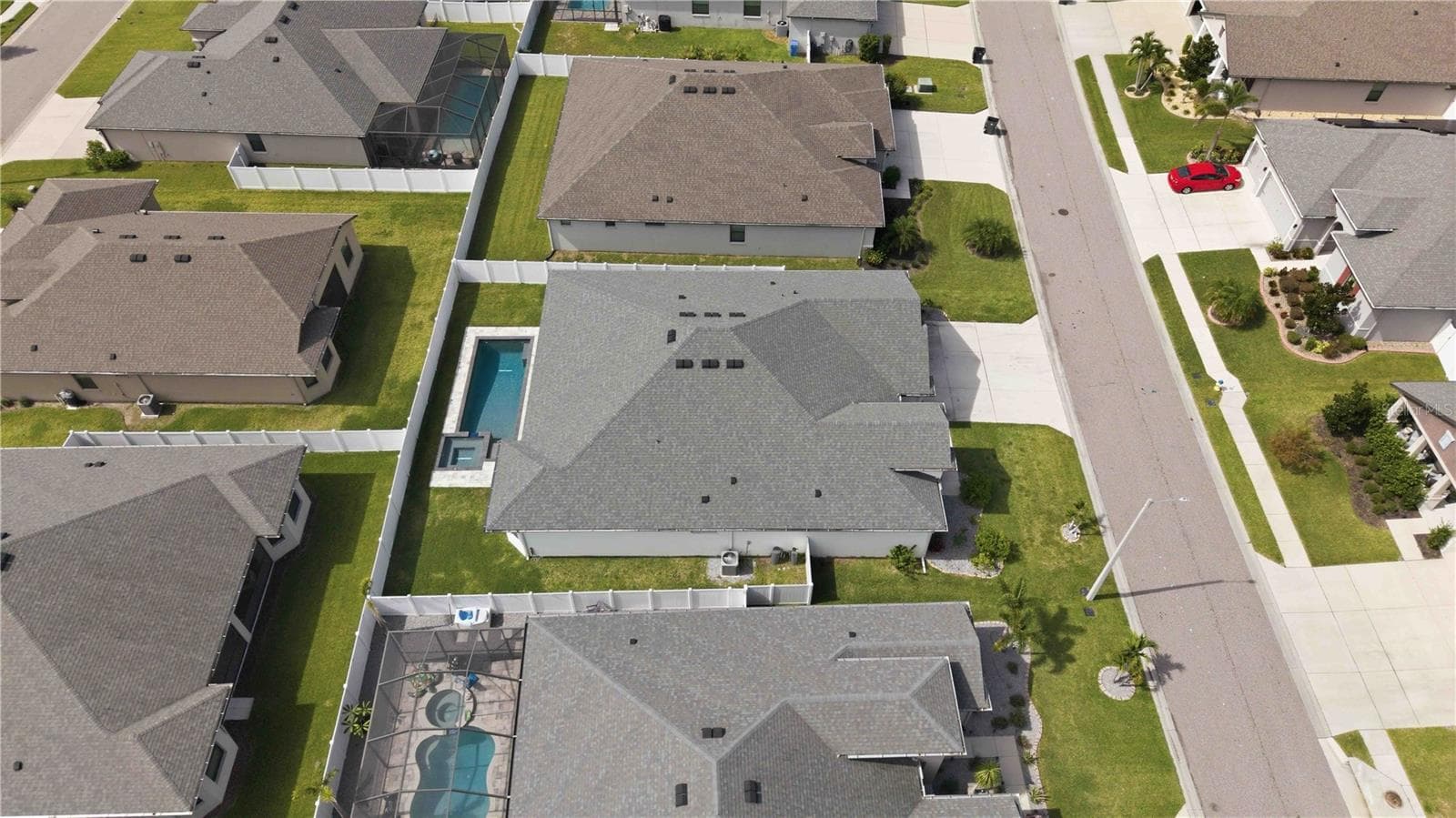 Single Family Residence at 4028 SALIDA DELSOL DR, SUN CITY CENTER, photo 42 of 47