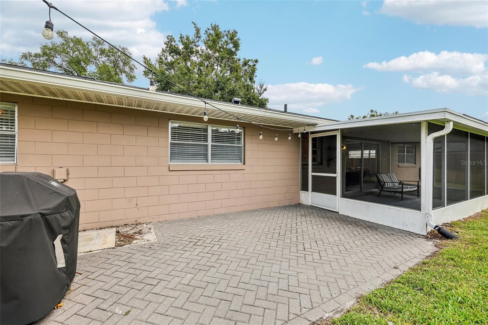 Paver area - 1519 GLASTONBERRY RD, MAITLAND
