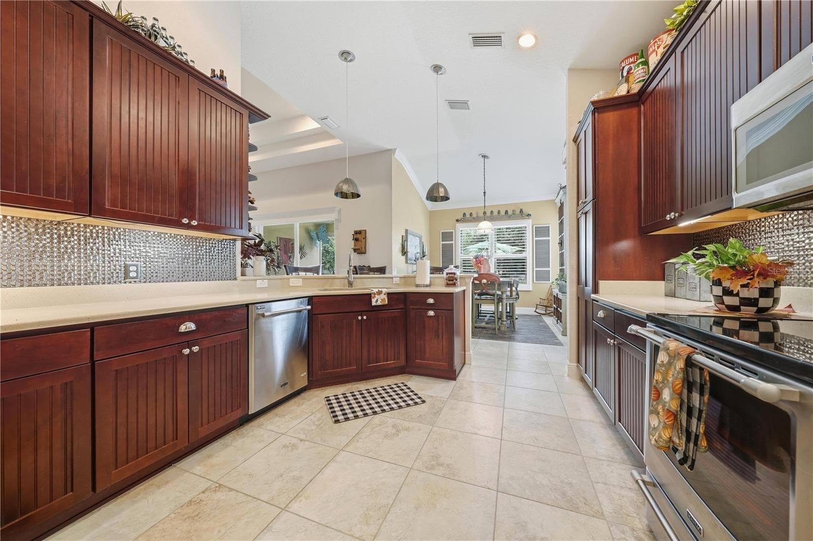 Single Family Residence at 10331 ADDISON SHORE WAY, OXFORD, photo 11 of 48