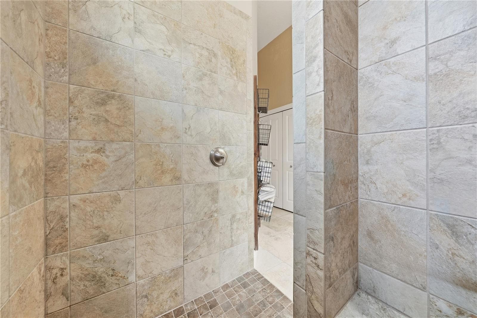 Single Family Residence at 10331 ADDISON SHORE WAY, OXFORD, photo 24 of 48