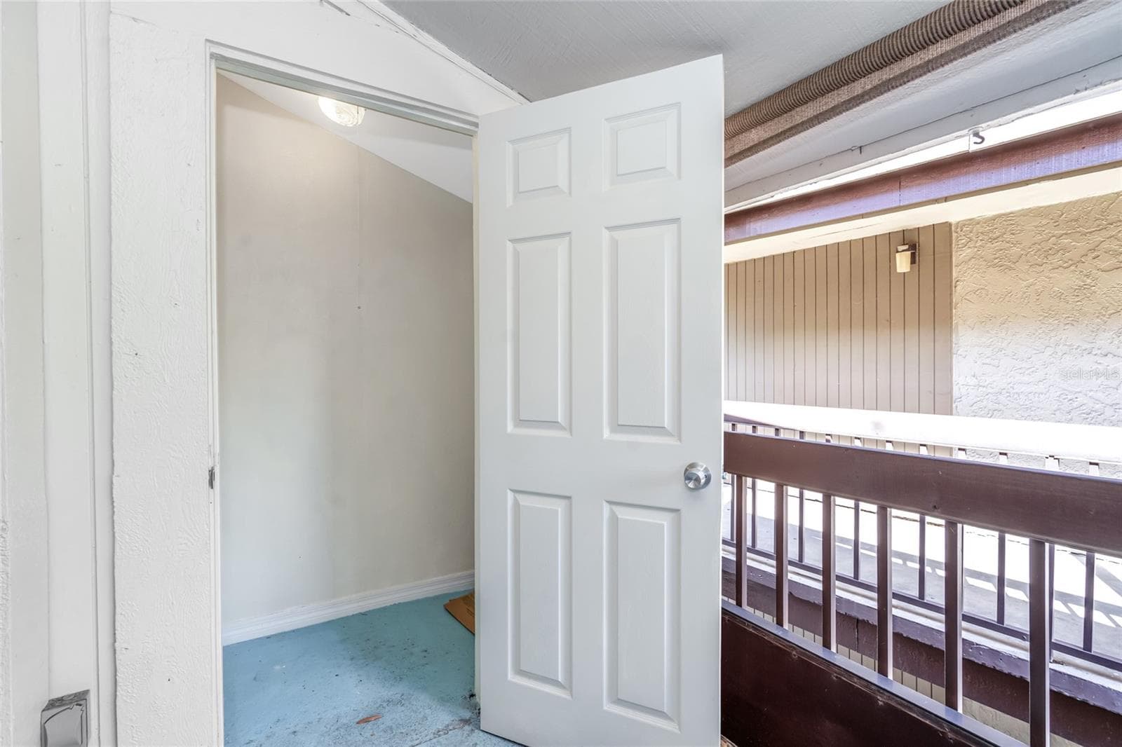 Condominium at 6308 NEWTOWN CIR #8C1, TAMPA, photo 21 of 39