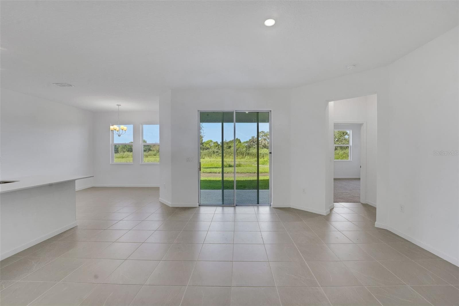 Single Family Residence at 300 MEREDITH BLVD, WINTER HAVEN, photo 25 of 35