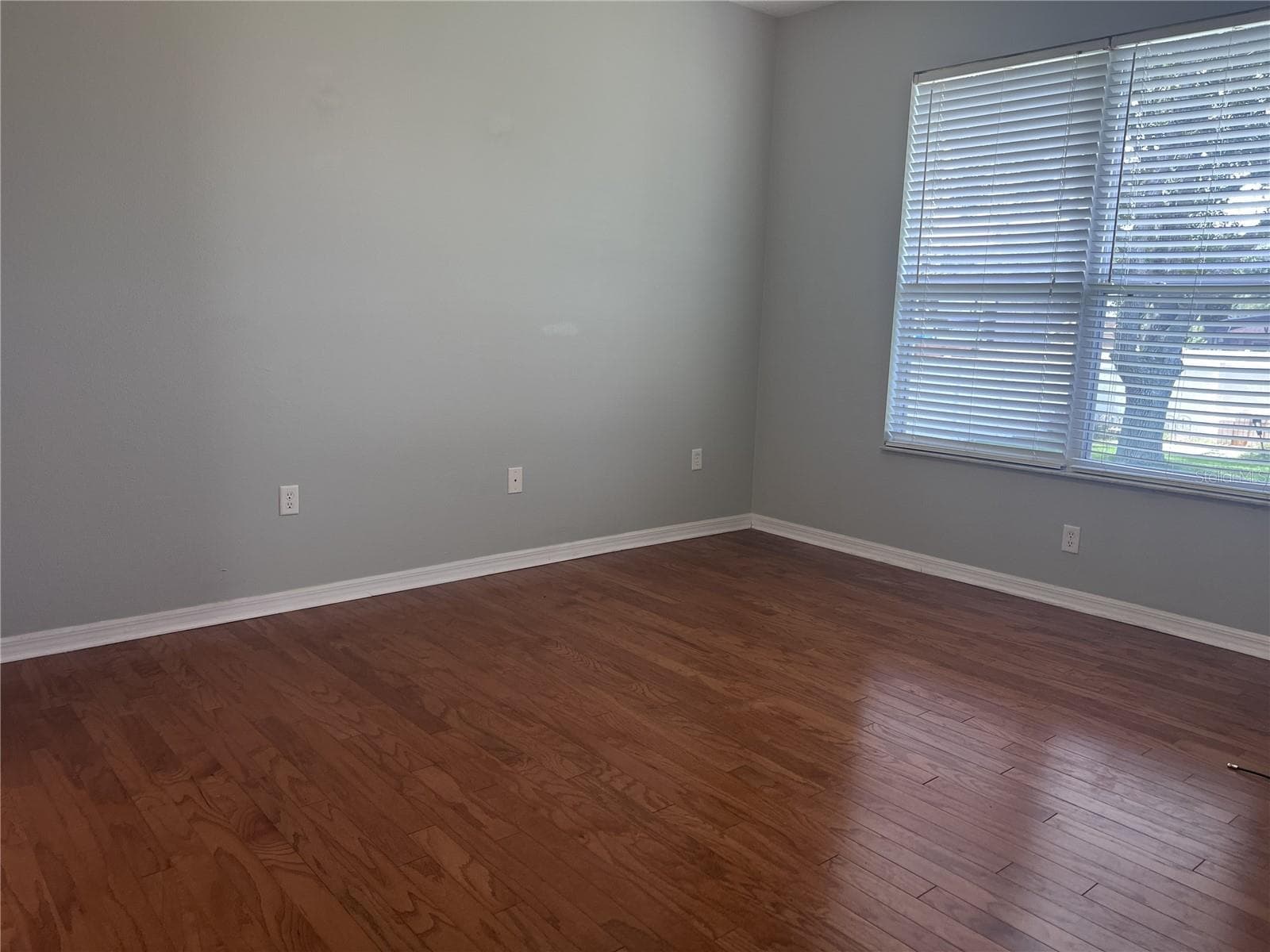 Single Family Residence at 13500 BISCAYNE DR, GRAND ISLAND, photo 6 of 16