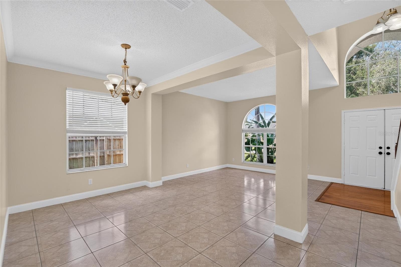 Single Family Residence at 9110 ROCKROSE DR, TAMPA, photo 8 of 66