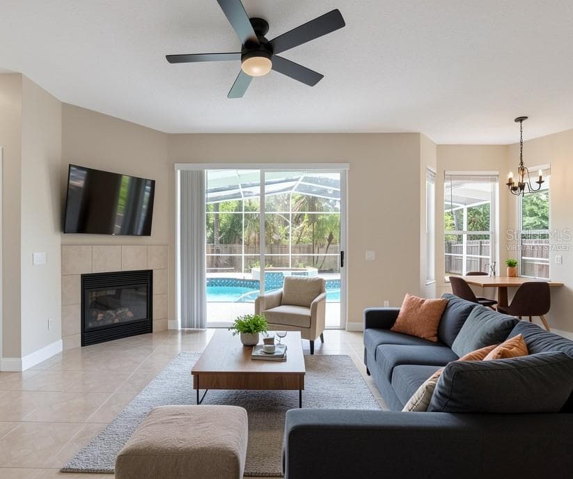 Virtually staged - 9110 ROCKROSE DR, TAMPA