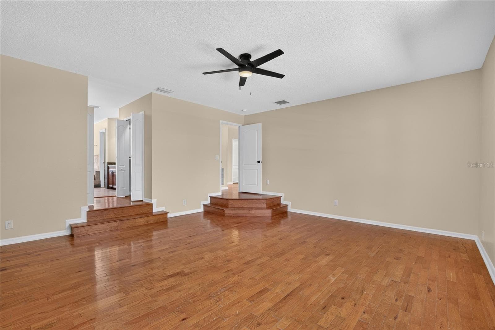 primary bedroom - 9110 ROCKROSE DR, TAMPA