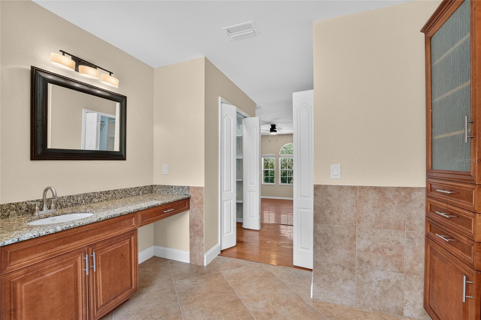 master bath - 9110 ROCKROSE DR, TAMPA