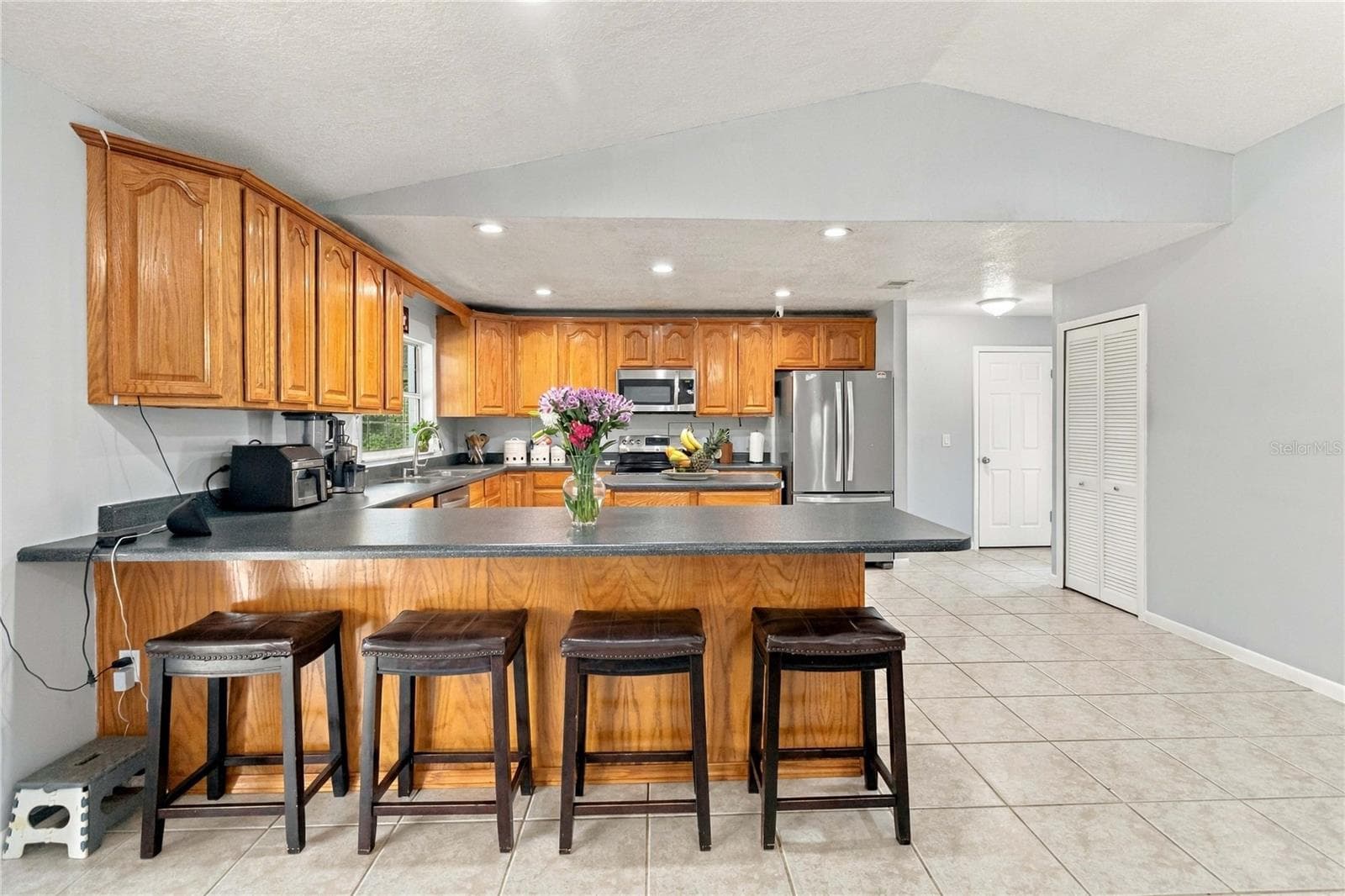 Single Family Residence at 3034 SUWANNEE CT, APOPKA, photo 7 of 20
