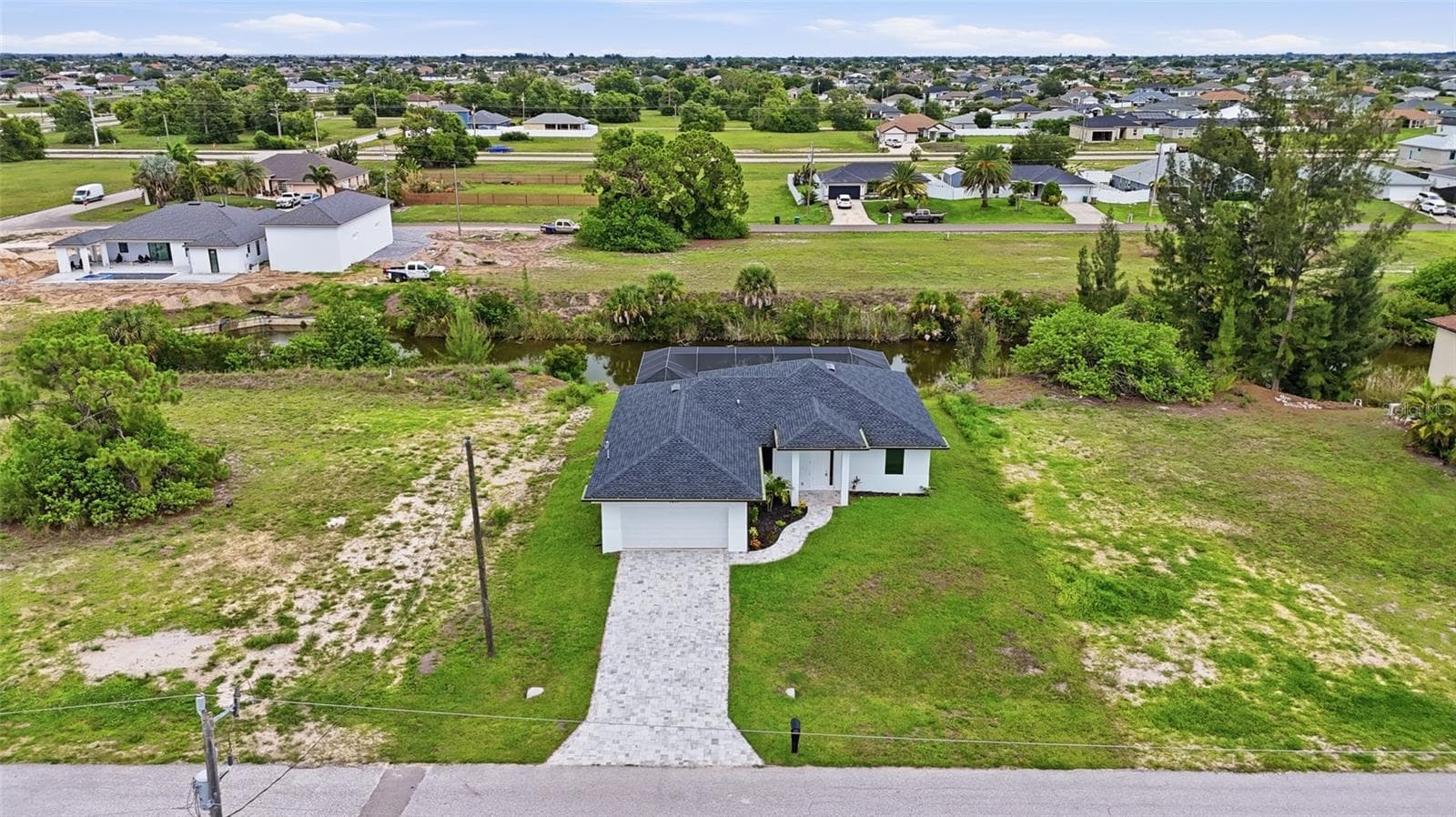 Single Family Residence at 1431 NW 17TH AVE, CAPE CORAL, photo 3 of 41