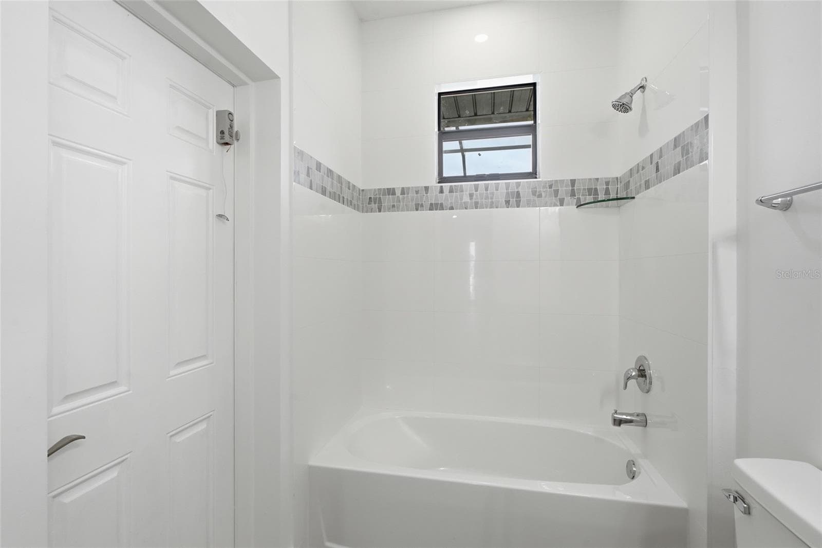 Bathroom - 1431 NW 17TH AVE, CAPE CORAL