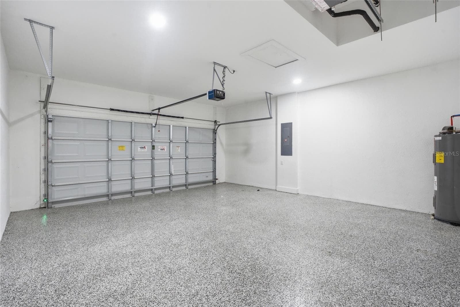 Garage - 1431 NW 17TH AVE, CAPE CORAL