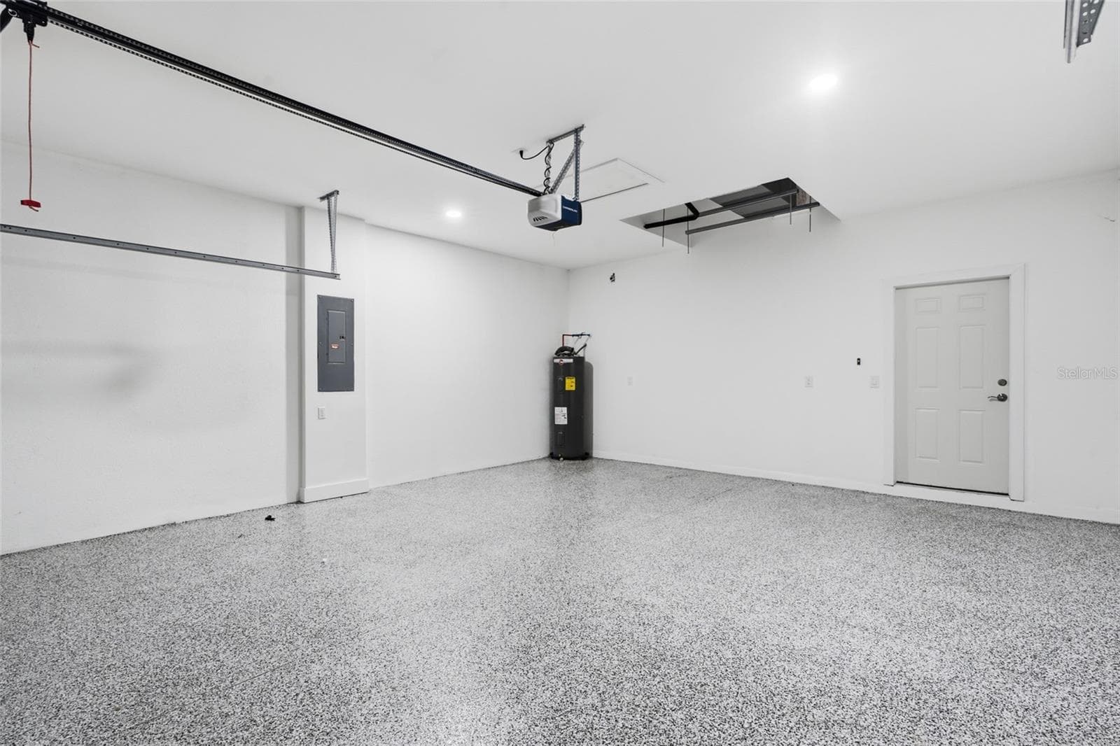 Garage - 1431 NW 17TH AVE, CAPE CORAL